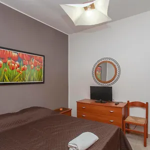politeama-guest-house-gelsomino.sicilyhotelsitaly.net/