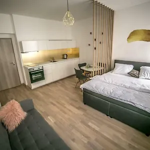 zkontrolujte dostupnost